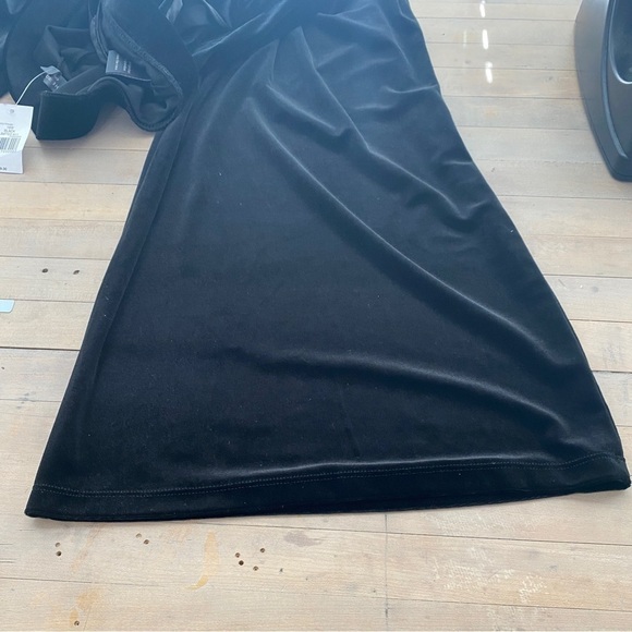 The Limited Black Velvet Wide Leg Flare Pull On Stretch Waist Dress Pant Size 18 - Picture 6 of 9